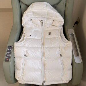 Moncler White Quilted Hooded Down Vest, Warm Base Layer, size M
